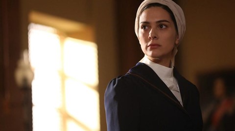 Bergüzar Korel'den 'Okulumuza Dokunmayın' Tepkisi