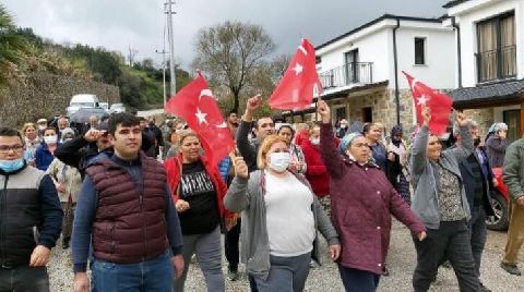 Komşu Mahallelere Su Sağlayacak Sondaj Kuyusunu Toprakla Doldurdular