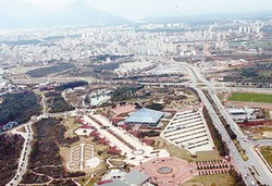 Antalya’nın Yeni Beyleri 4 Milyar $ Değerindeki Arazinin Tapusunu Aldı
