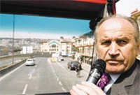 Topbaş Karnesini Basına Gösterdi