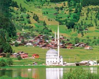 Arap Turistler Karadeniz'i İstiyor; ama Otel Yok