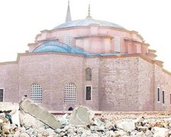 Restorasyon Bitti Tartışması Sürüyor
