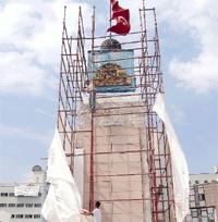 Belediye ile Sanatçının Şehitler Anıtı Kavgası