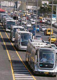 Metrobüs Seferleri Başladı