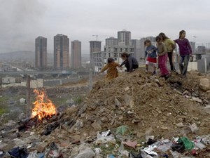 Dönüşe Dönüşe Tükenen ve Yeniden Üretilen Kent ile Kentli