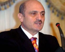 Gökçek'e Çelik Bina Eleştirisi