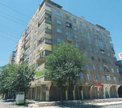 Apartmanın 3 Katı ve Terası Kaçakmış