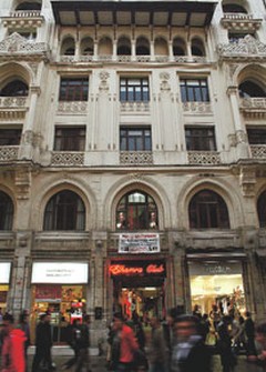 Bir Açıkhava Müzesi Olarak BEYOĞLU