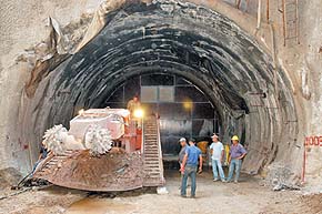 Metroya 15 Aylık Gecikme