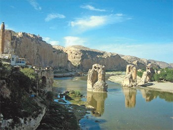 Fırat’ın Doğusuna Yolculuk