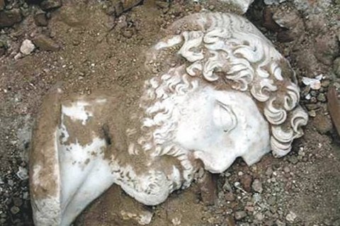 Roma İmparatorları Depo Nöbetinde