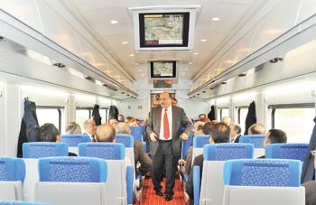 Hızlı Tren İlk Deneme Seferini Yaptı