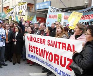 Tabutlu Helvalı Protesto