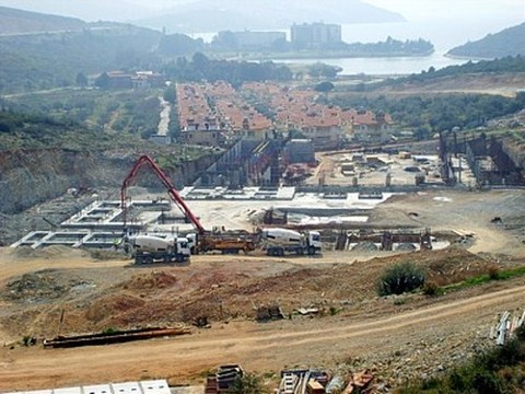 Başbakan Erdoğan Kongre Merkezi Rötarına Kızdı