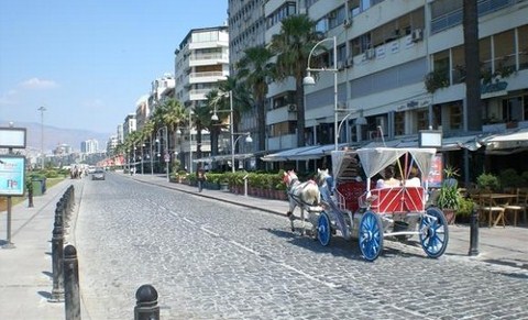 Kordon'da Araçlara Yaz Uygulaması