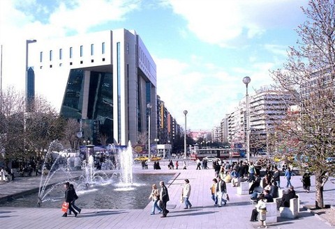 Yaşar'dan "Meydan Yoksulluğu" Çözümü