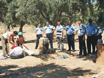 Milas'ta Zabıta ve Polisten Göçerlere Ortak Operasyon