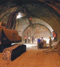 Metro Eleştirilerine Kocaoğlu'ndan Yanıt