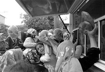 TÜİK AB'ye Uydu, 'Göreli Yoksulluk' Ölçümü Yapacak
