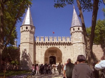 Topkapı Sarayı'ndaki Karakol Binası, Aslî Mimarisine Döndü