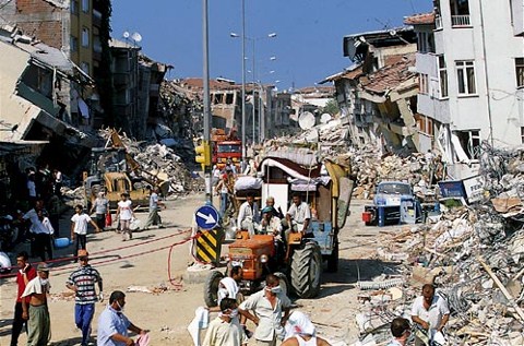 Türkiye’nin Çürük Binaları Yolsuzluk Raporuna Girdi