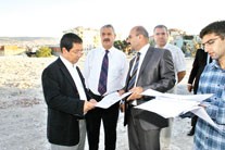 Bozyaka'ya Uzay Çatılı Pazaryeri