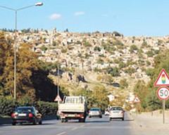 İzmir'in Protokol Yolu da Neşter Bekliyor