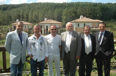 Ağaoğlu'nun 'Satmaya Kıyamadığı' Villaları Satışta