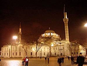 'Küçük Kıyamet'te Bile Ayakta Kaldı!