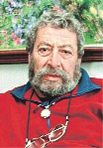 Fikret Otyam Çevre Ödülünü Reddetti