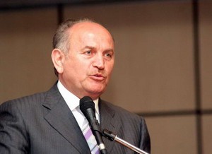 Kadir Topbaş'tan Eski Rakibine Hodri Meydan