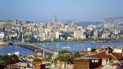 Vancouver'ın Yaratıcısı İstanbul'a Talip
