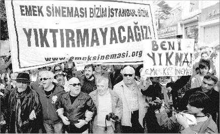 Emek Sineması’na Naklen Koruma