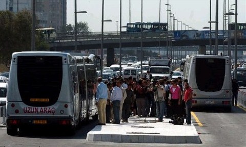 Metrobüs Sistemini Avrupa da Tavsiye Ediyor