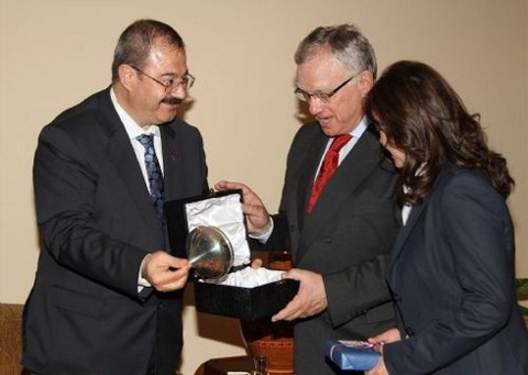 ''Bütün Yabancı Şirketleri Gaziantep'e Yatırım Yapmaya Davet Ediyoruz''