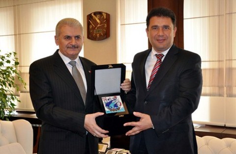 Bakan Yıldırım, KKTC Bayındırlık ve Ulaştırma Bakanı Saner'i Kabul Etti