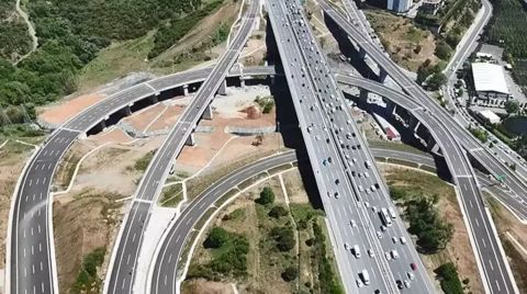 Ulaşım Projeleri Yarım Kaldı; Kaynaklar Özele Akıyor