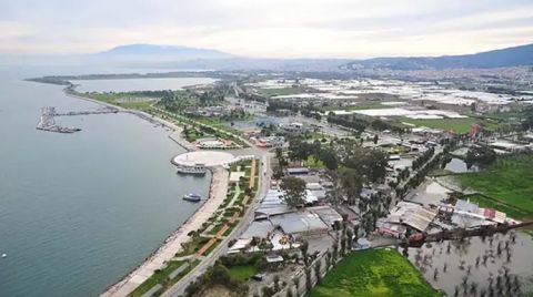 İzmir'de 700 Hektarlık Tarım Arazisi Yapılaşmaya Açılıyor