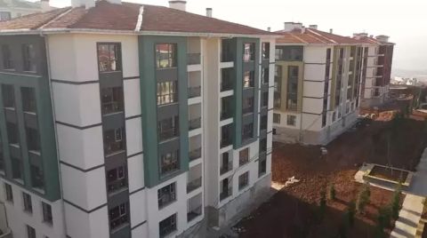 2020 Depreminde Söz Verilen 300 Ev Ortada Yok