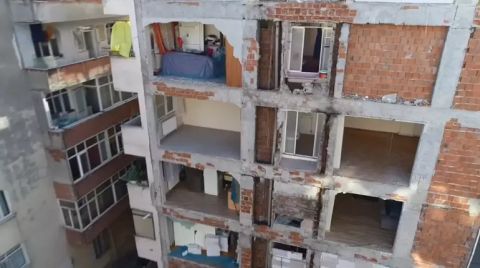 Bitişik Bina Yıkılınca, Duvarı Olmadığı Ortaya Çıktı