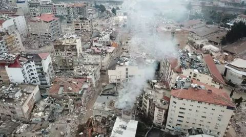 Depremde Yakınlarını Kaybedenlerden 'Yargı Paketi' Çağrısı