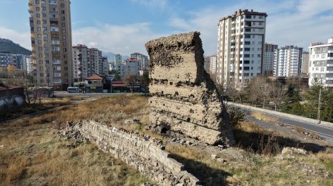 Dünyanın En Eski Hastanesi Olduğu Değerlendirilen Yapı, Tarihe Kazandırılmayı Bekliyor