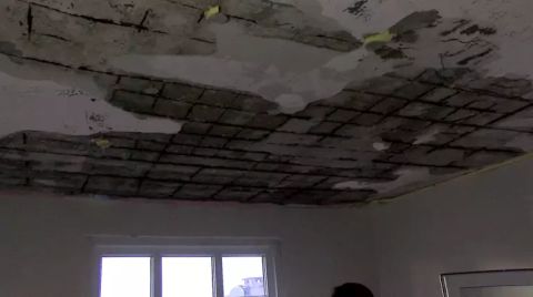 Esenler'de Bir Dairenin Tavanı Çöktü