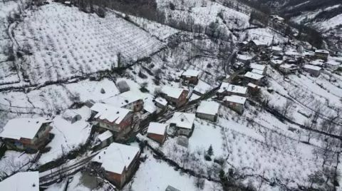 Bartın'da Heyelan; 16 Evin Duvarlarında Çatlaklar Oluştu
