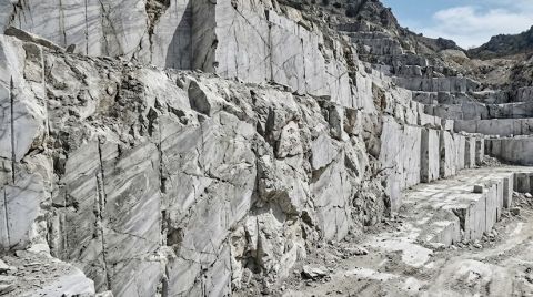 Kaş’taki Mermer Ocağı Arkeolojik Sit Alanlarını Tehdit Ediyor