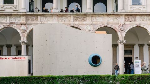 VitrA, Milano’daki 20. Yılını Işıkla Şekillenen Bir Deneyimle Taçlandırdı