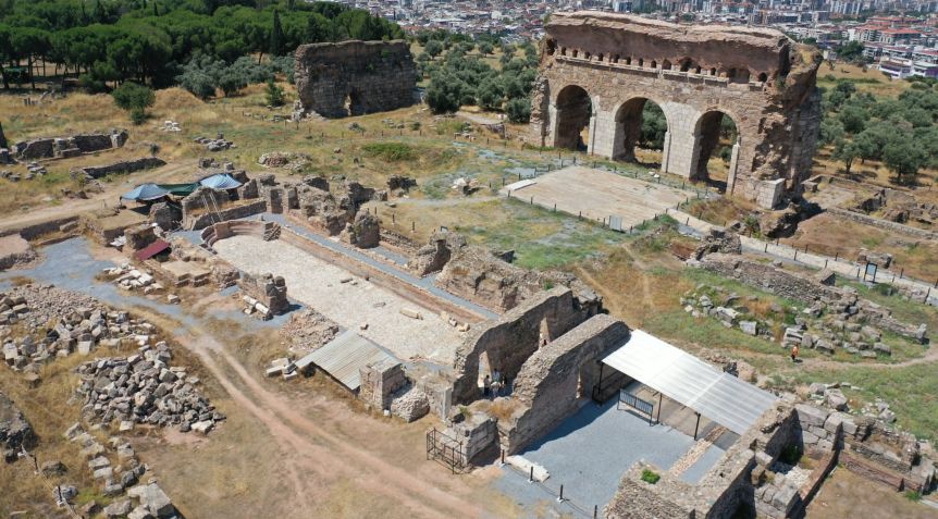 2 Bin Yıllık Antik Havuz Gün Yüzüne Çıkarıldı