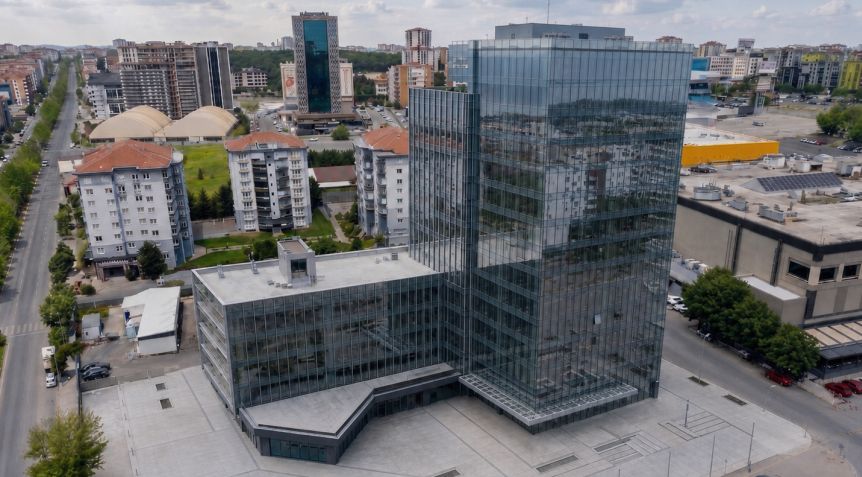 ASAŞ’tan Yüksek Yapılar için Hızlı ve Kontrollü Cephe Çözümü: RPE82